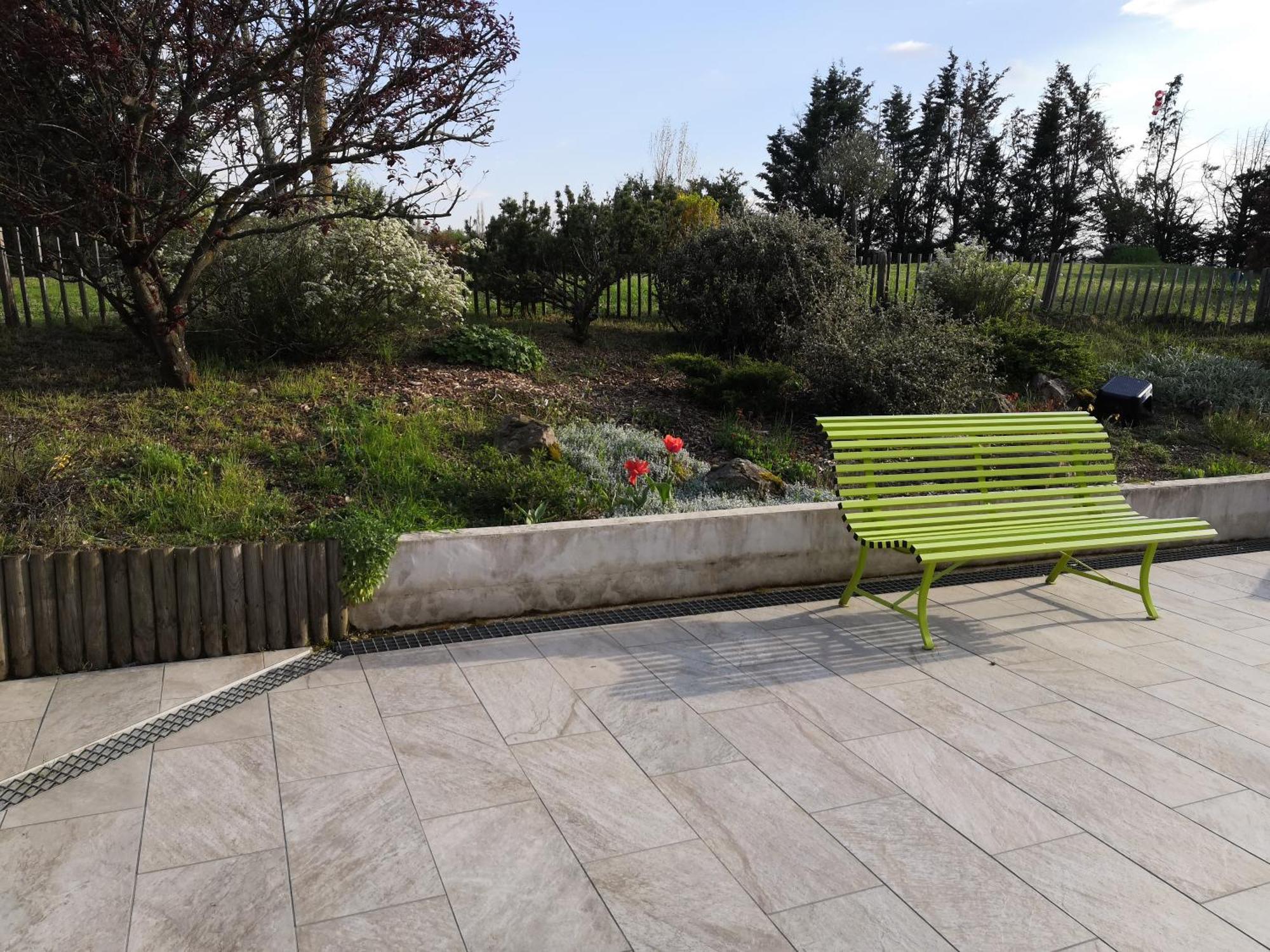 Chambre Avec Entree Independante Dans Un Ecrin De Verdure Dommartin  Eksteriør billede